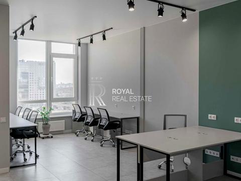 комерційна за адресою Жилянська вул., 68