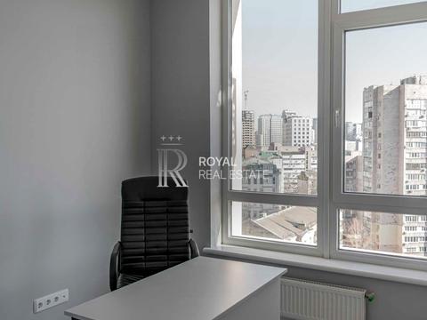 комерційна за адресою Жилянська вул., 68