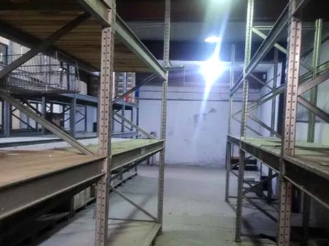 комерційна за адресою Чистяківська вул., 21