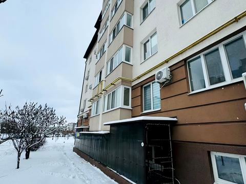 комерційна за адресою Приозерний бульв., 1