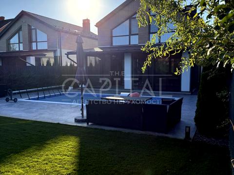 будинок за адресою смт. Глеваха, Вишневий пров.