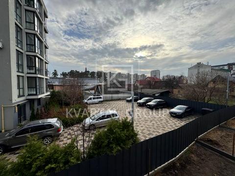 будинок за адресою вул. Центральна, 37