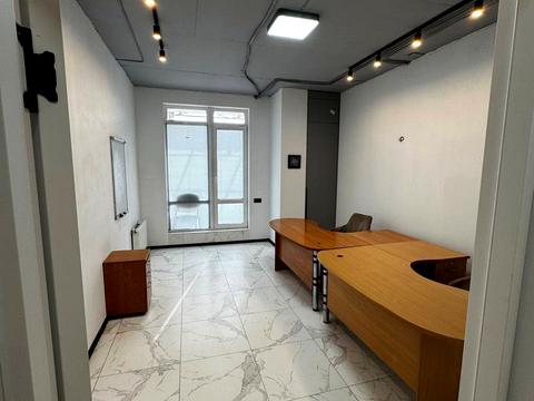 комерційна за адресою Фонтанська дорога вул. (Перекопской дивизии улица), 124