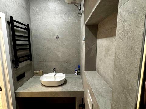 комерційна за адресою Фонтанська дорога вул. (Перекопской дивизии улица), 124