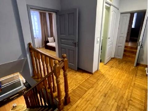 будинок за адресою Михайла Котельникова вул.