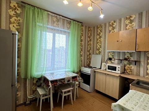 квартира за адресою Червоної Калини просп. (Володимира Маяковського), 40