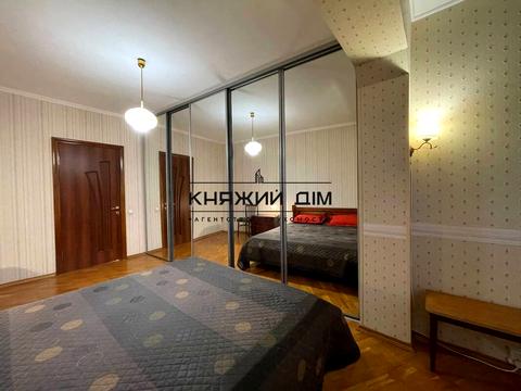 квартира за адресою Гната Юри вул., 6