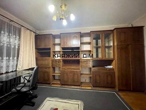 квартира за адресою Гната Юри вул., 6