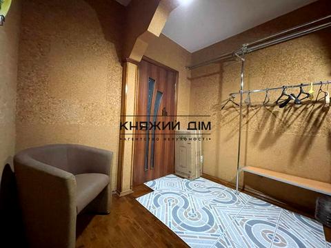 квартира за адресою Гната Юри вул., 6