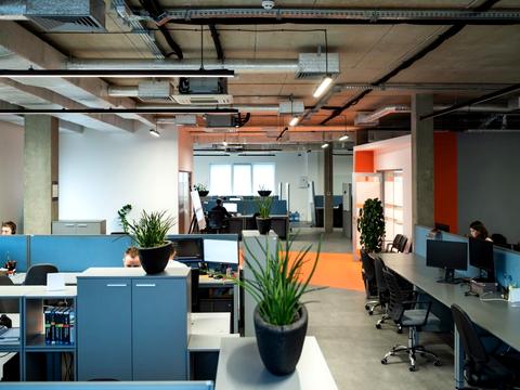 коммерческая по адресу Карла Мікльоша ул., 23