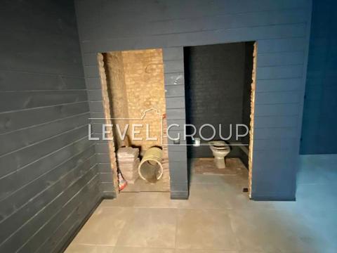 комерційна за адресою Білоруська вул., 38