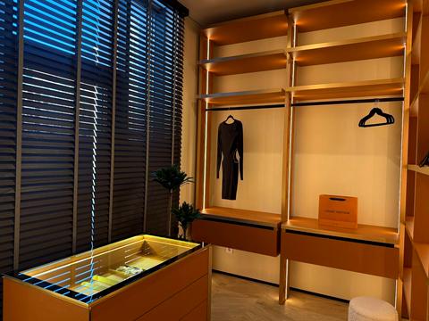 квартира за адресою Андрія Верхогляда вул. (Михайла Драгомирова), 17-В