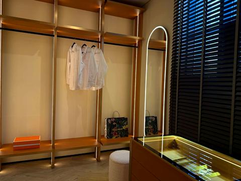 квартира за адресою Андрія Верхогляда вул. (Михайла Драгомирова), 17-В