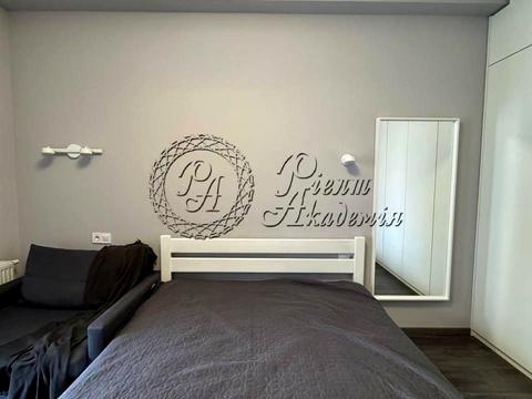 квартира за адресою Михайла Максимовича вул. (Онуфрія Трутенка), 26-Б