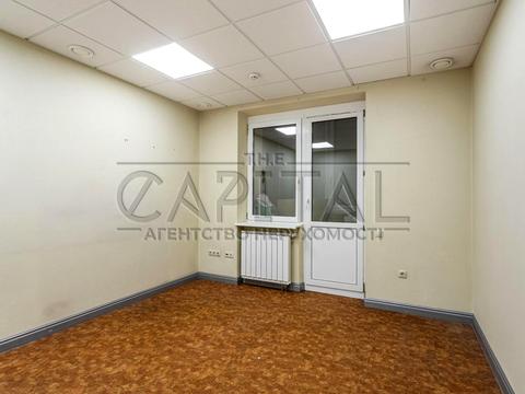 комерційна за адресою Київ, Володимира Івасюка просп. (Героїв Сталінграду), 6