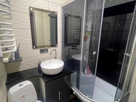 квартира за адресою Грушевського вул., 30