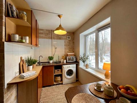 квартира за адресою Космодромна вул., 9