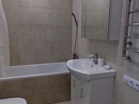 квартира по адресу Героев Майдана ул., 5