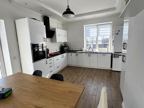 будинок за адресою с. Чишки, Лесі Україники, 3