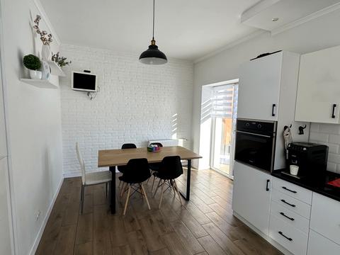 будинок за адресою с. Чишки, Лесі Україники, 3