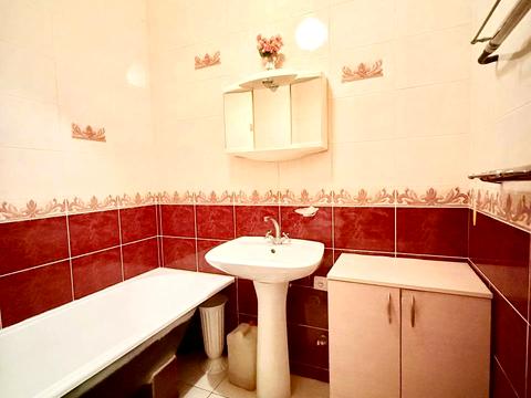 комерційна за адресою Дніпро, Короленка вул., 37