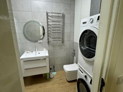 квартира за адресою Південний бульв., 44