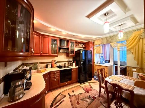 квартира за адресою Братів Горобців вул. (Дмитра Кедріна), 53-А