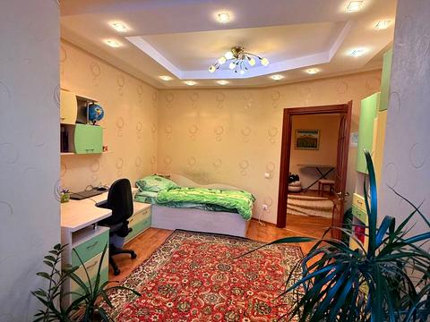 квартира за адресою Братів Горобців вул. (Дмитра Кедріна), 53-А