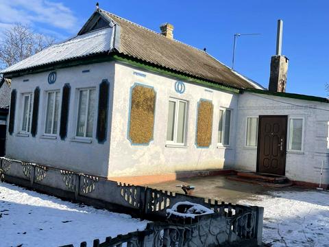 будинок за адресою смт. Губиниха, Першотравнева, 1