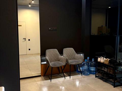 комерційна за адресою Жилянська вул., 68