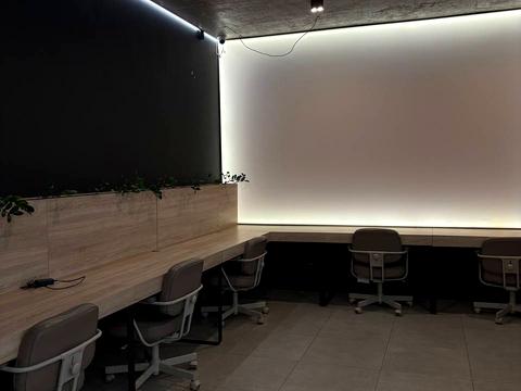 комерційна за адресою Жилянська вул., 68