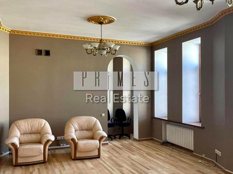 комерційна за адресою Київ, Шота Руставелі вул., 23