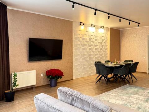 квартира за адресою Дегтярівська вул., 25а к1