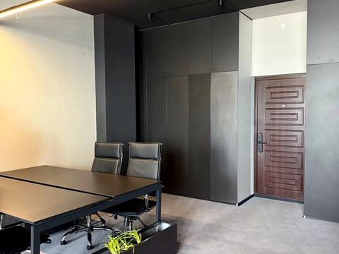 комерційна за адресою Жилянська вул., 68