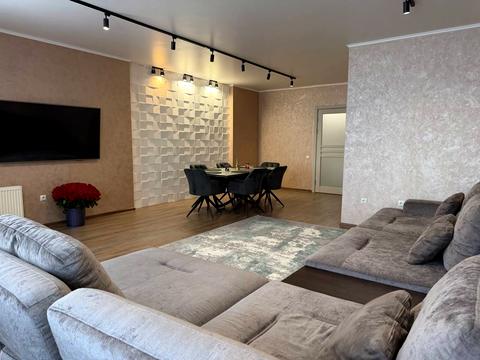 квартира за адресою Дегтярівська вул., 25а к1