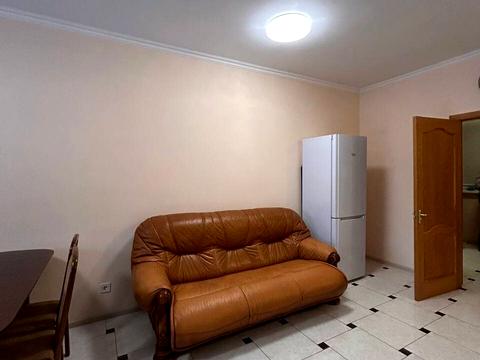 будинок за адресою Юності вул.