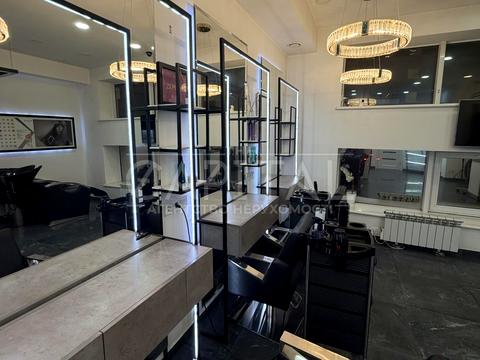 коммерческая по адресу Антоновича ул. (Горького), 131