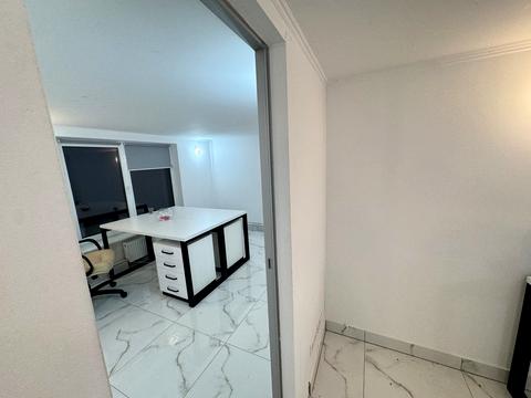 комерційна за адресою Глибочицька вул., 73