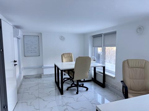 комерційна за адресою Глибочицька вул., 73