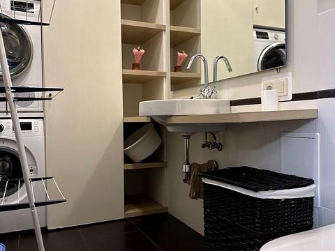 квартира по адресу Дмитрия Яворницкого просп. (Карла Маркса), 5