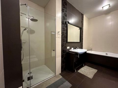 квартира по адресу Дмитрия Яворницкого просп. (Карла Маркса), 5