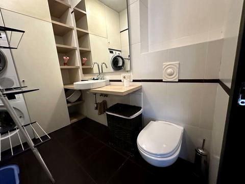 квартира по адресу Дмитрия Яворницкого просп. (Карла Маркса), 5