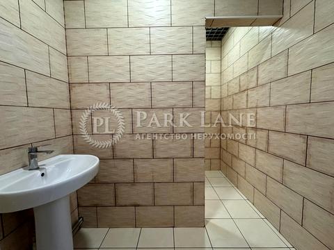 комерційна за адресою Звенигородська вул., 173