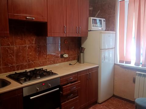 квартира за адресою Романа Шухевича просп. (Генерала Ватутіна), 30