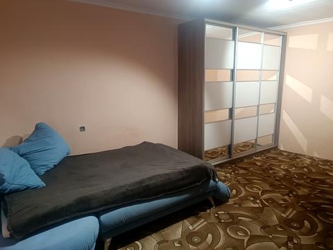 квартира за адресою Романа Шухевича просп. (Генерала Ватутіна), 30