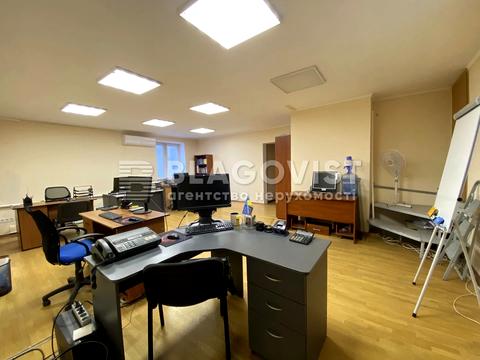 комерційна за адресою Святошинська вул., 4