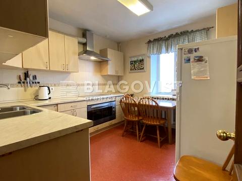 комерційна за адресою Святошинська вул., 4