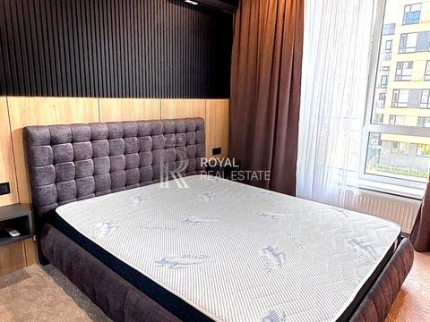 квартира за адресою Салютна вул., (Будинок 02301-02303)