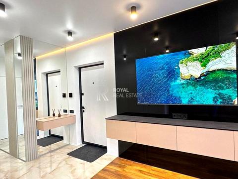 квартира за адресою Салютна вул., (Будинок 02301-02303)