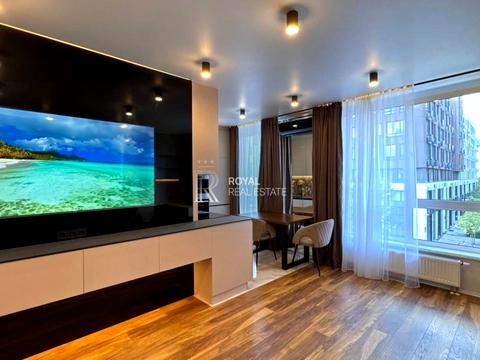 квартира за адресою Салютна вул., (Будинок 02301-02303)